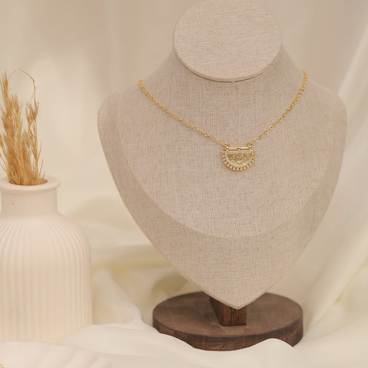 Necklaces ( انت عمري )