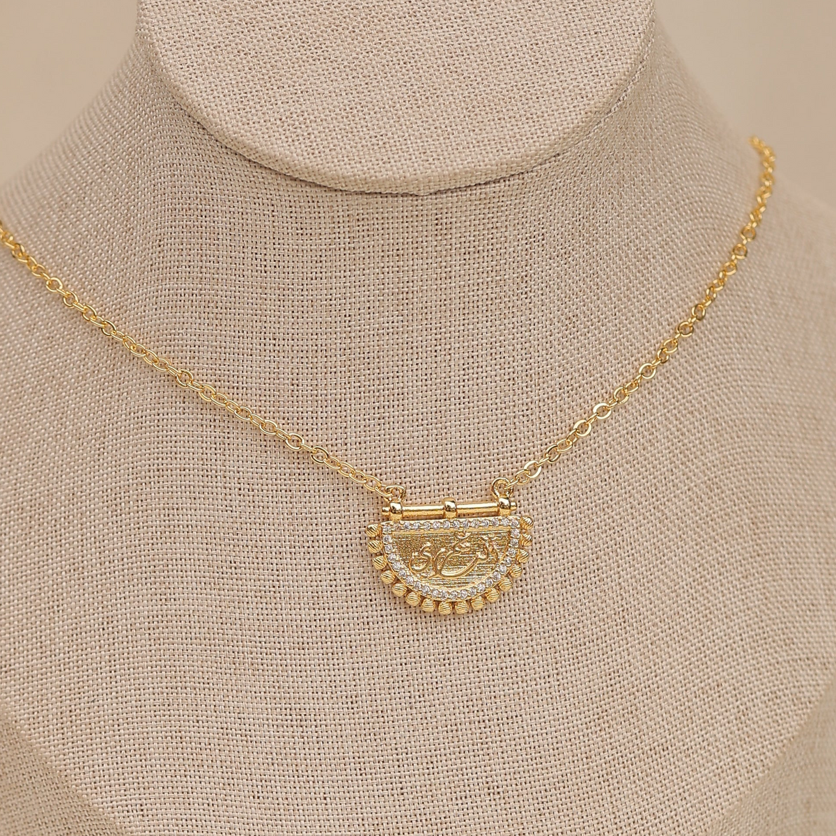 Necklaces ( انت عمري )