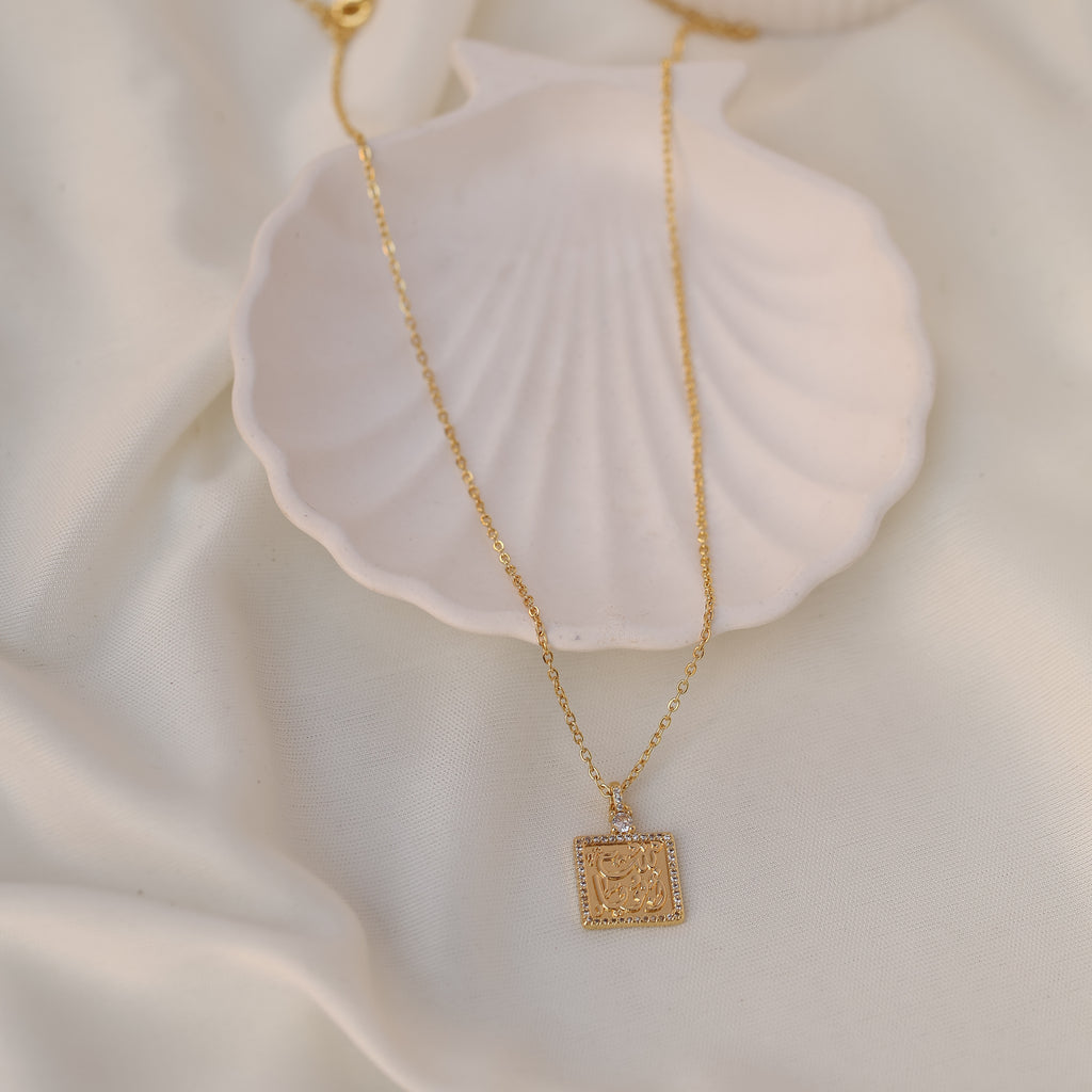 Necklaces ( بنت ابويا )