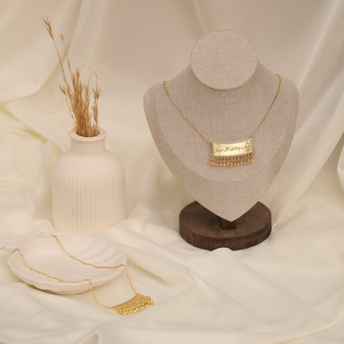 Necklaces ( القلب يعشق كل جميل )