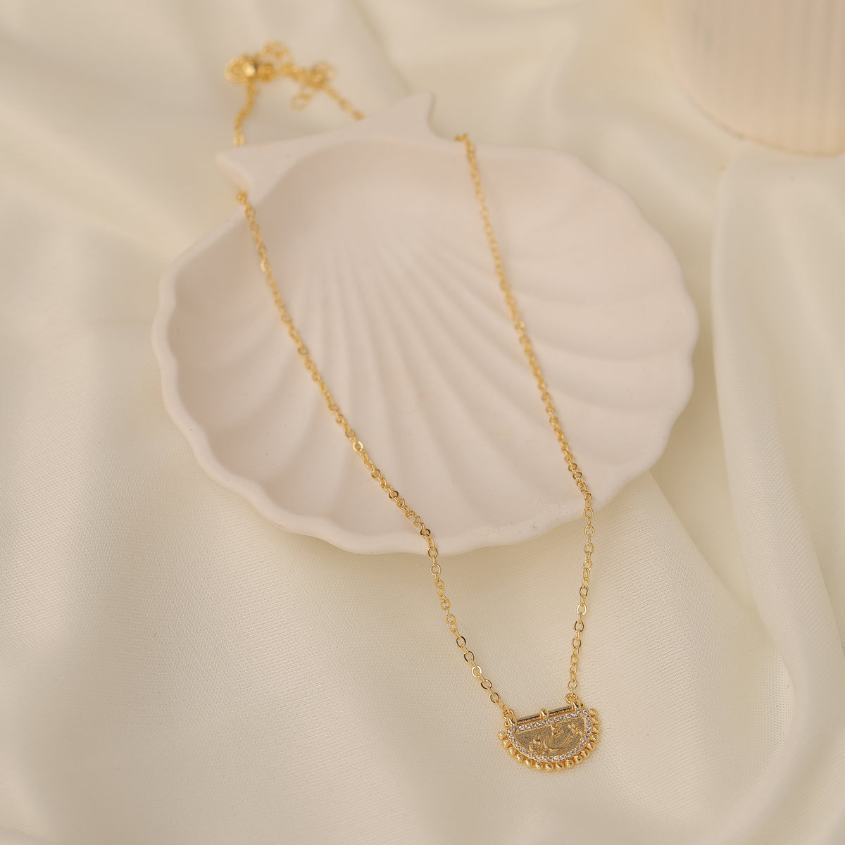 Necklaces ( انت عمري )